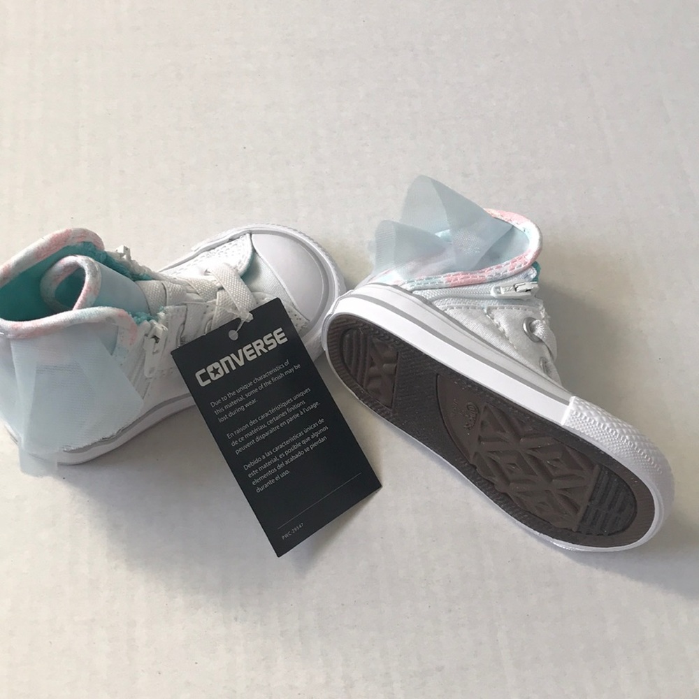 Converse Ruffle Back Sneakers - Picture 5 of 5